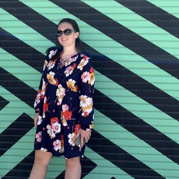 Meet your Posher, Sheri - Picture 1 of 1